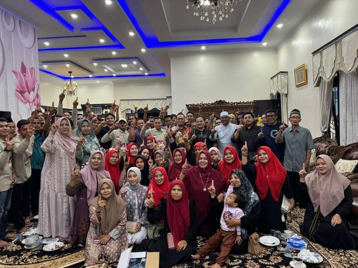 Warga Minang Pasar Sarinah Rimbo Bujang Satukan Tekad Jadikan Aspan Tono Bupati Dan Wabup Tebo