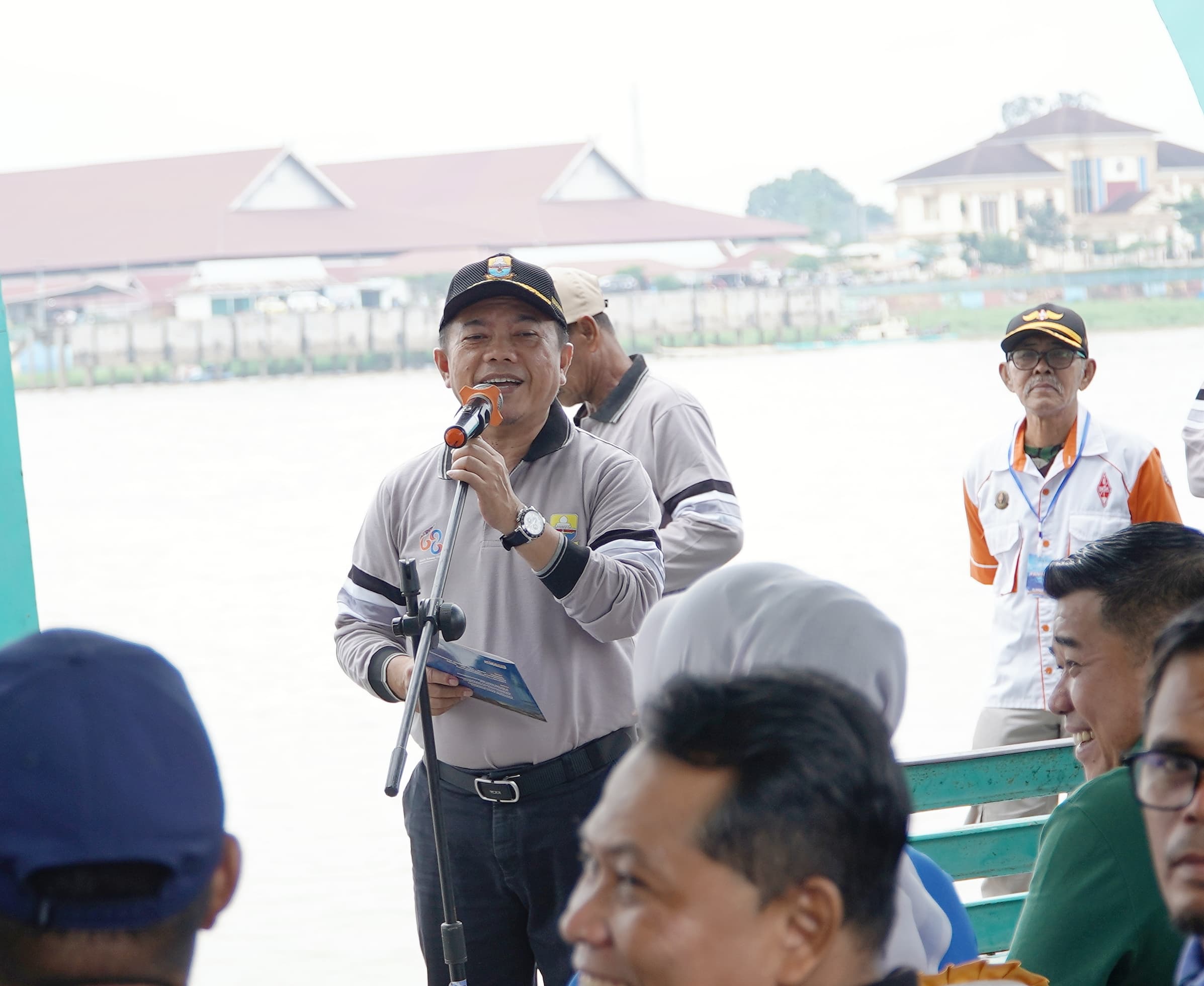 Gubernur Al Haris Perjuangkan Perahu Tradisional Melalui Dana CSR