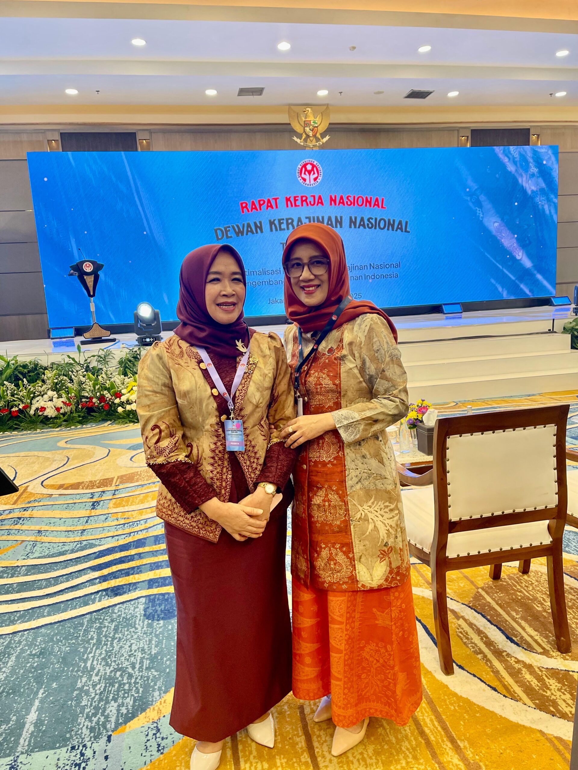 Stone Lumbur Snail Multipurpose Karya Terbaik Nasional Asal Jambi, Hj. Hesti Haris Dorong Pengrajin Terus Berkarya dan Berinovasi