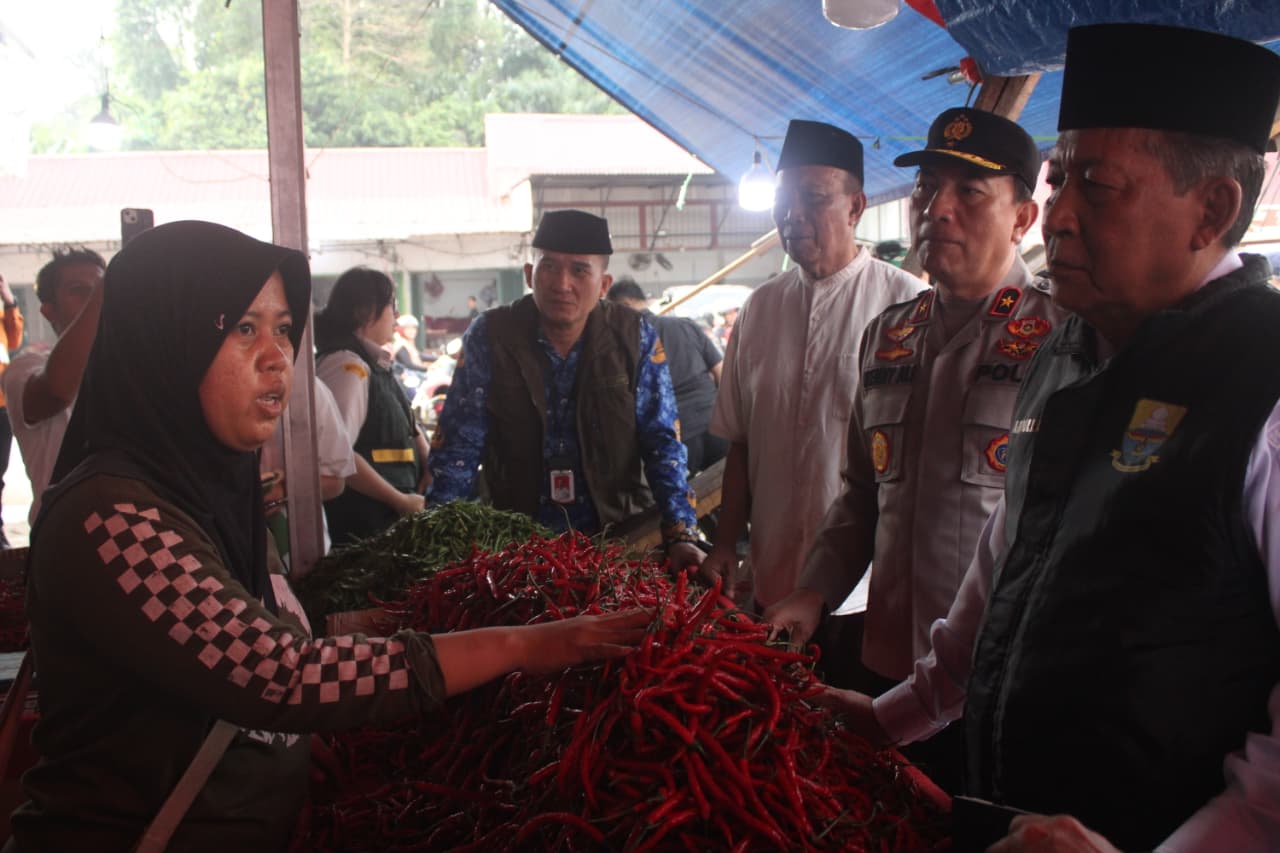 Wagub Sani Pastikan Stok dan Harga Pangan Jambi Aman Jelang Puasa dan Lebaran